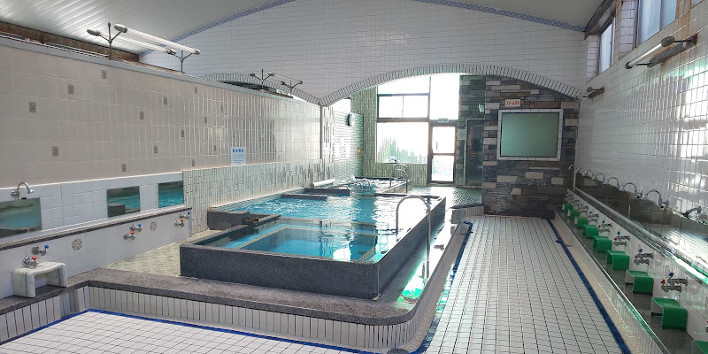 日の本湯(軟水の湯・地サイダー・クラフトビール銭湯)